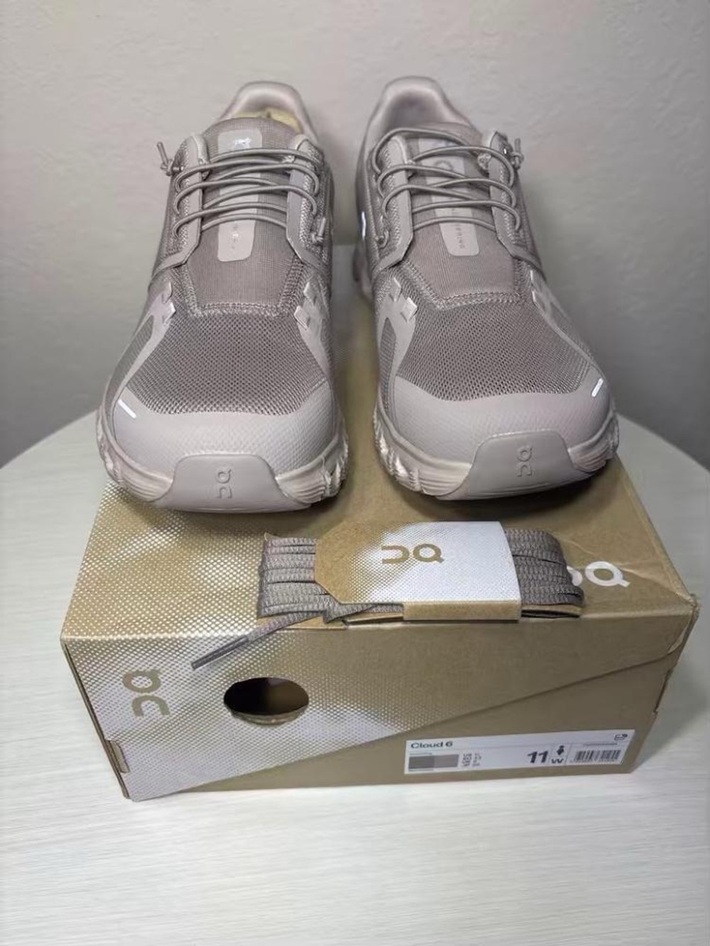 On Running Cloud 6 Women's Size 11 Wide Sand Beige NIB Sneakers 3WF1006 - Picture 2 of 8